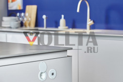 EVOline One / 1x розетка / защитное кольцо + крышка / черный